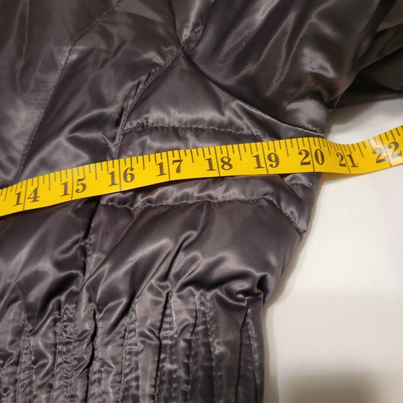 Laundry By Shelli Segal Women's Puffer Jacket with Fur Hood - Silver - Picture 11 of 16